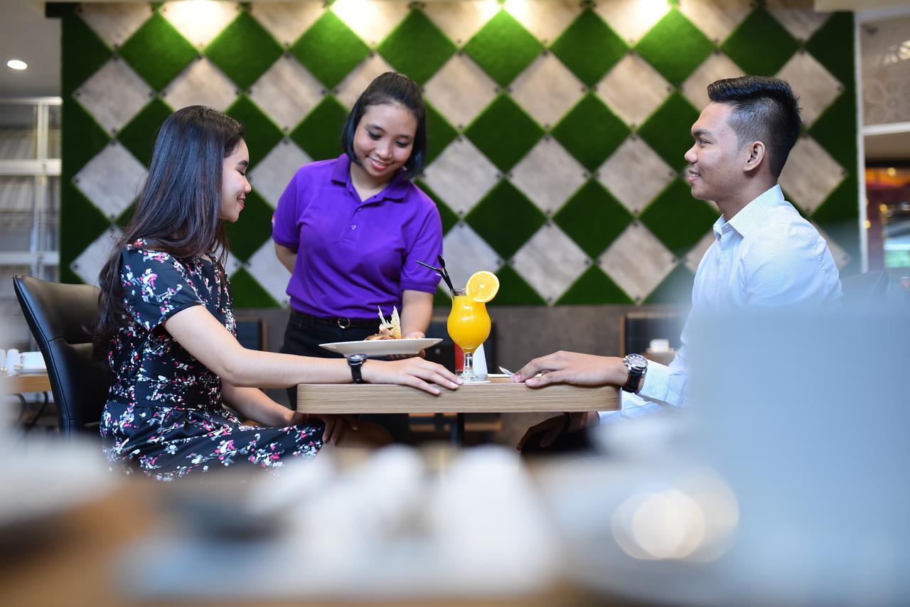 Midtown Xpress Balikpapan Ξενοδοχείο Εξωτερικό φωτογραφία
