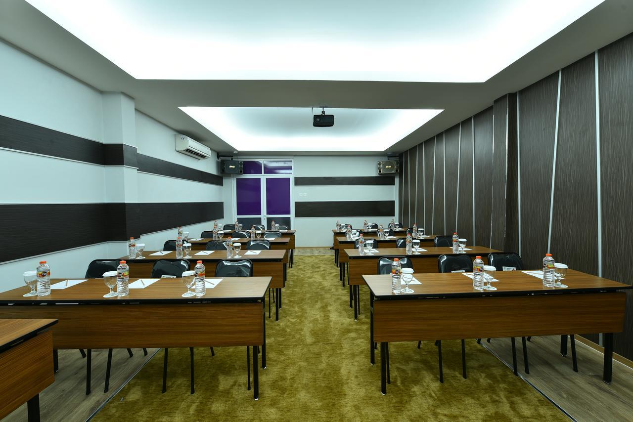Midtown Xpress Balikpapan Ξενοδοχείο Εξωτερικό φωτογραφία