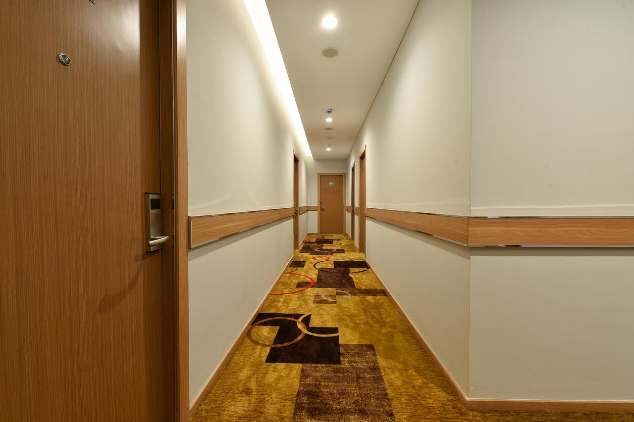 Midtown Xpress Balikpapan Ξενοδοχείο Εξωτερικό φωτογραφία