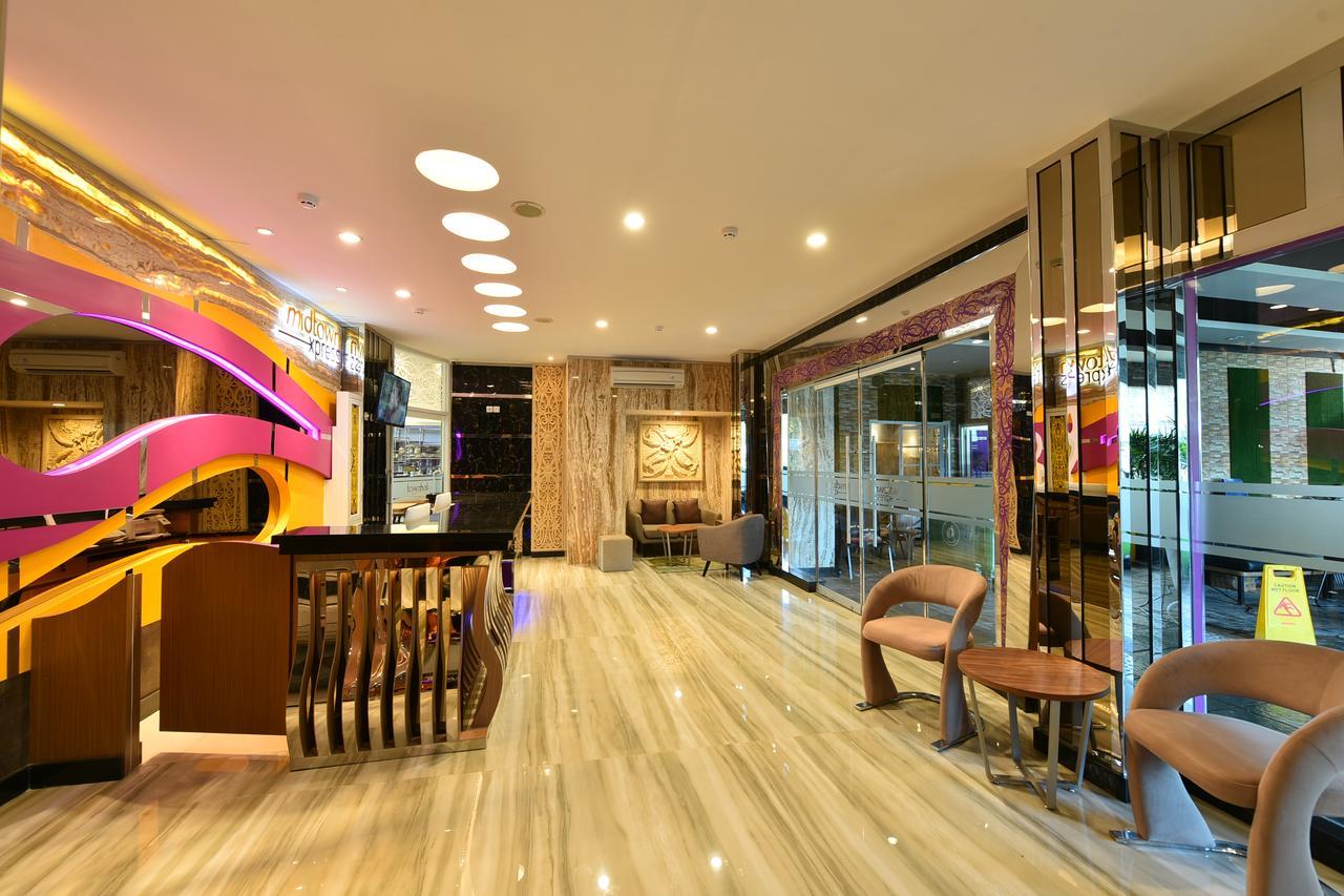 Midtown Xpress Balikpapan Ξενοδοχείο Εξωτερικό φωτογραφία